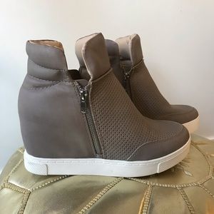 Steve Madden Sneaker Wedge